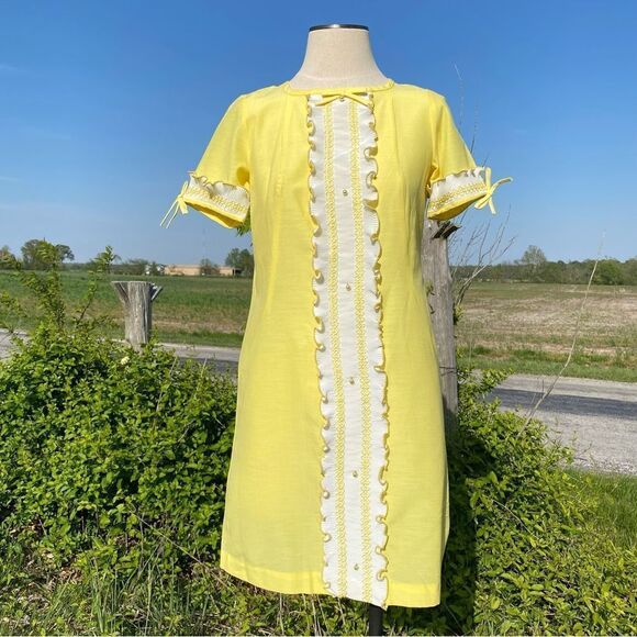 Vintage Dresses & Skirts - Vintage Yellow Dress 60s